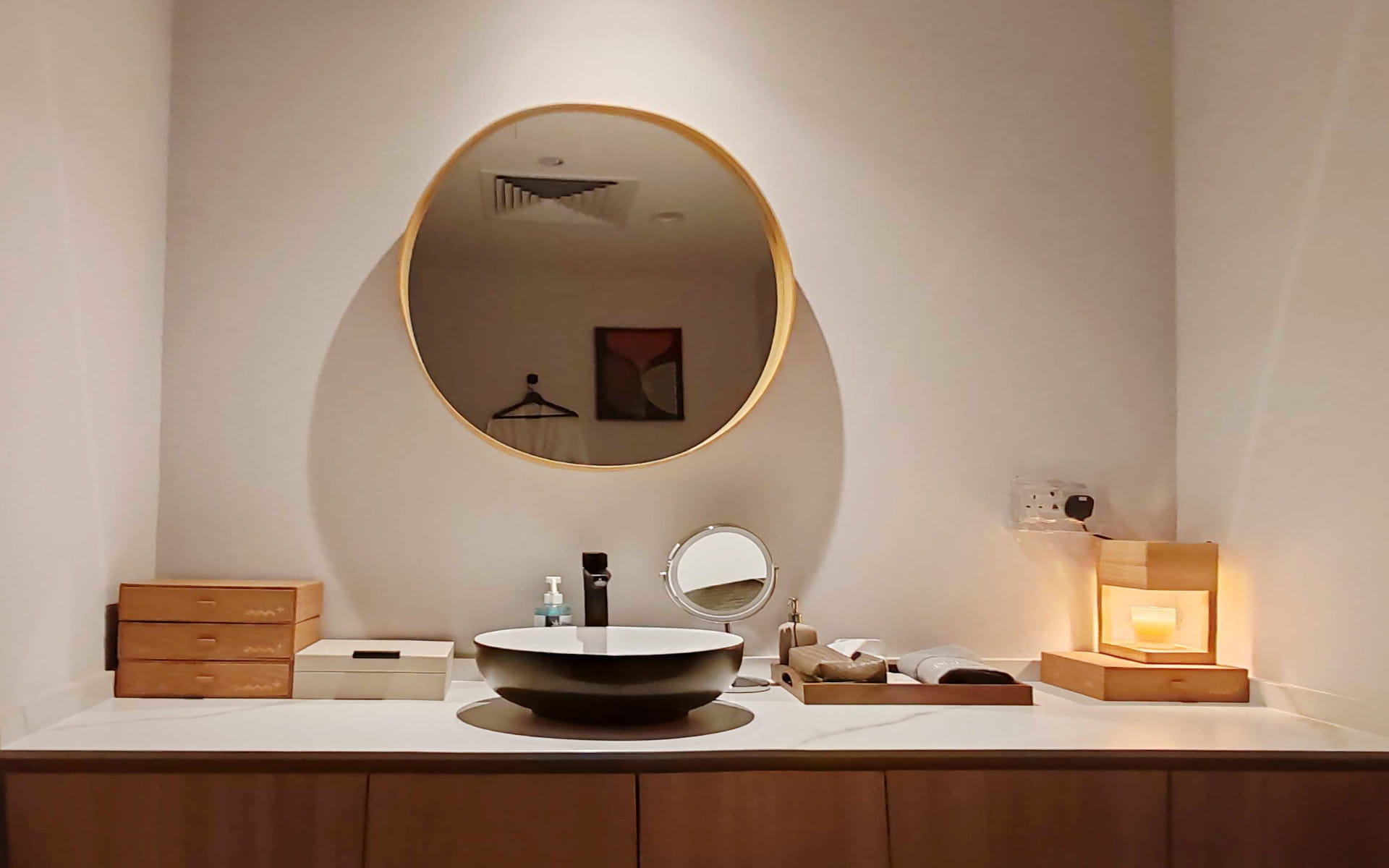 Signature Outlet interior-06 Accessories-min